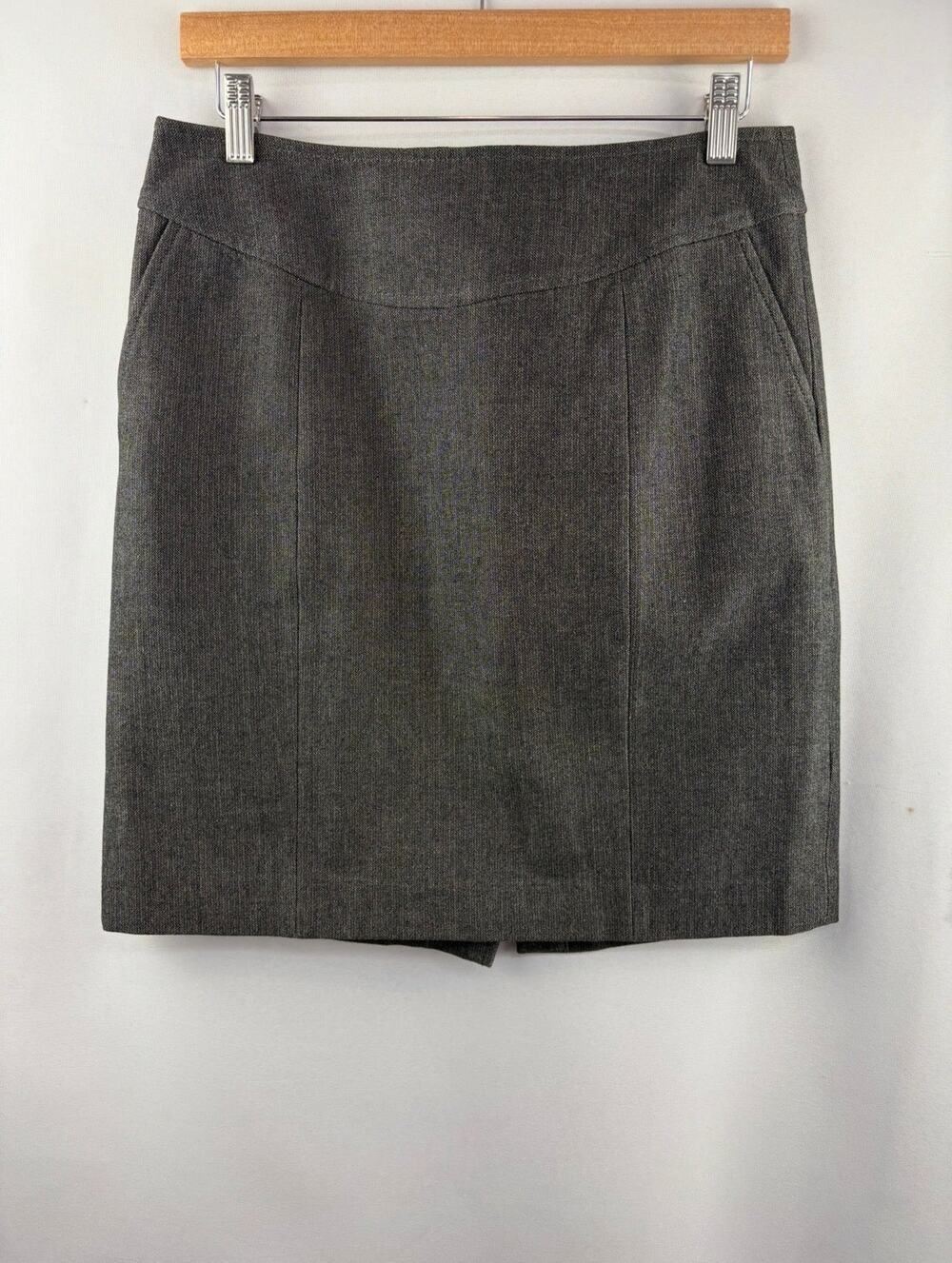 Women’s Banana Republic Size 8 Charcoal Gray Pencil Skirt